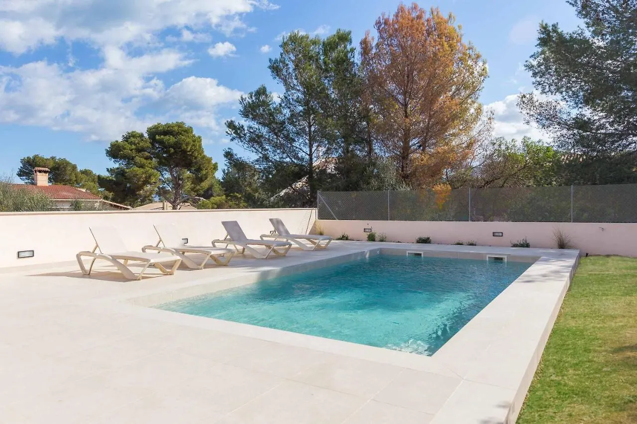 Calma Holiday home Son Serra de Marina Chalet